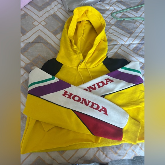 RARE FIND- FOREVER 21 X HONDA COLLAB CROPPED HOODED SWEATER - Picture 1 of 5